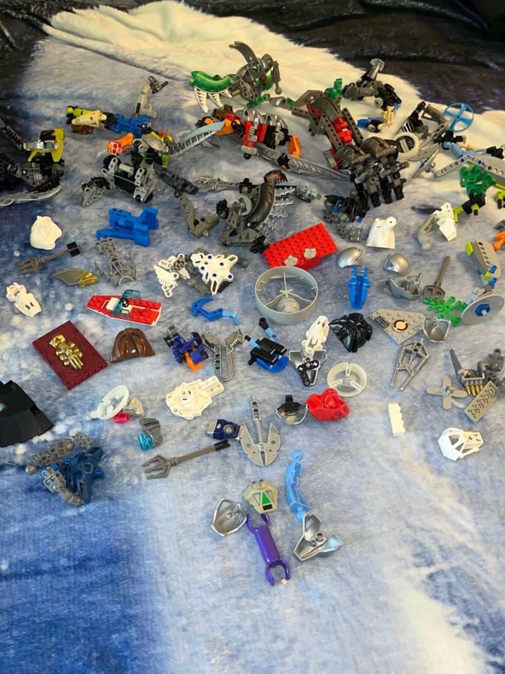 LEGO Bionicle and Technic Mixed Parts Lot - Multi-Color Replacement Pieces